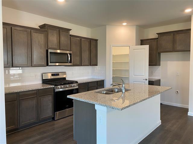 Building Photo - 503 Spur Ridge