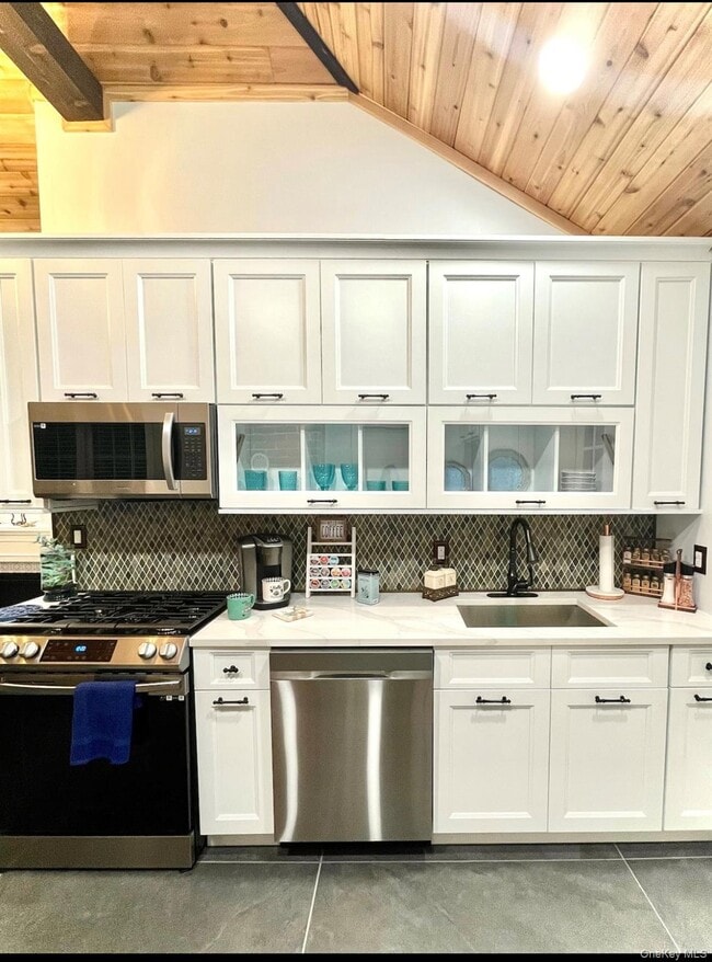 Building Photo - 1-92 Beach 109th St