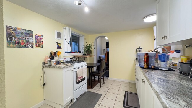 Foto del edificio - Lakefront One Bedroom on Westside Olympia ...