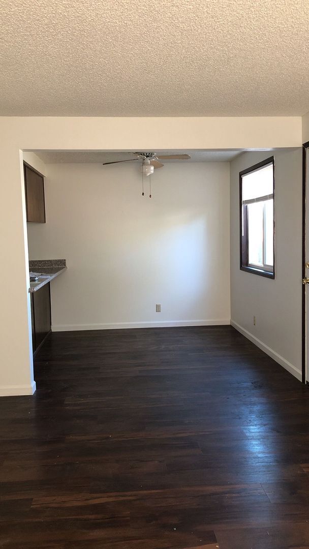 Foto del edificio - 6600x3n - 1042, 1044, 1046, 1048 Woodrow Lane