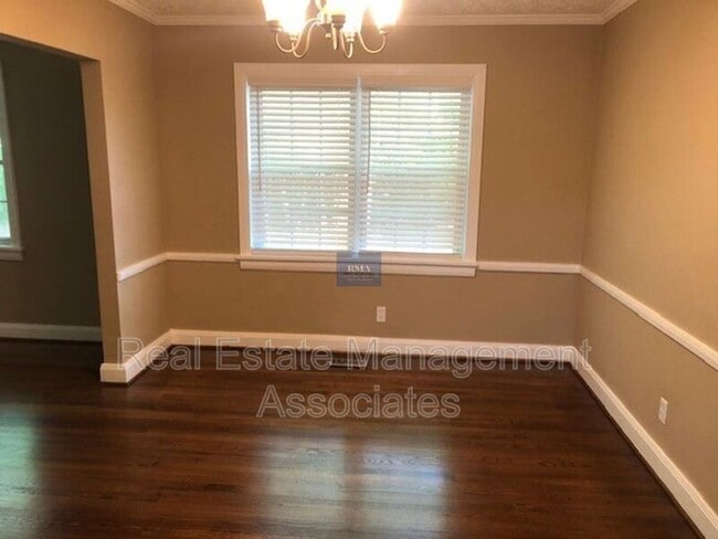 Foto del edificio - 17025 Wildwood Rd
