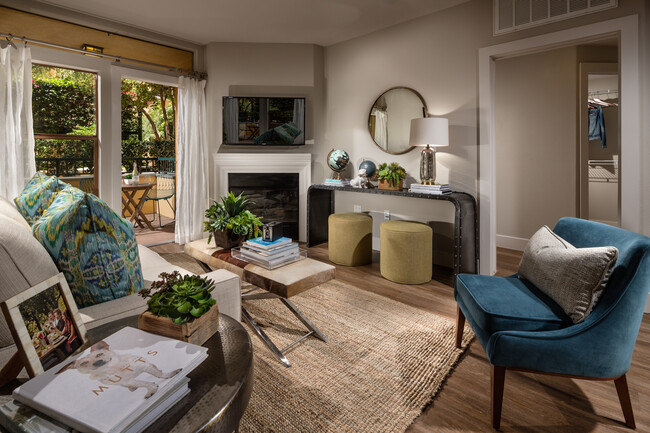 Living room with Fireplace - The Glendon Apartments in Westwood