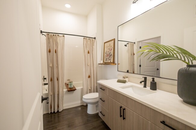 Photo - La Union Apartments