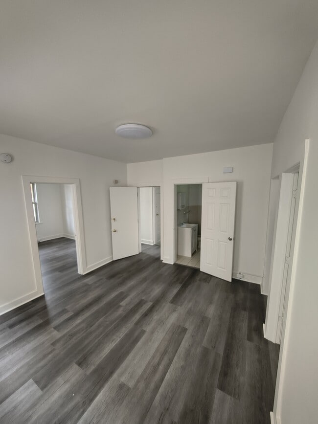 Building Photo - 178 Redmond St