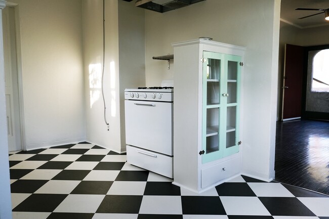 Building Photo - 771 Freeman Ave