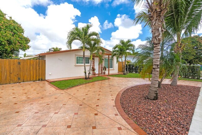 Foto del edificio - 6863 SW 21st St