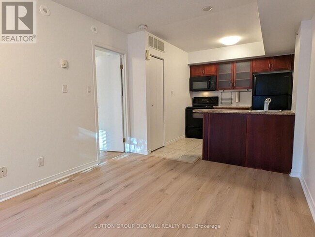 Building Photo - 21 Pirandello St
