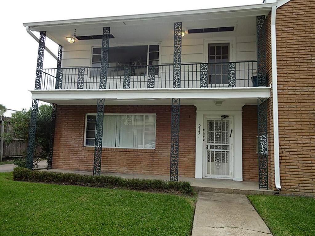Primary Photo - 2129 Kipling St