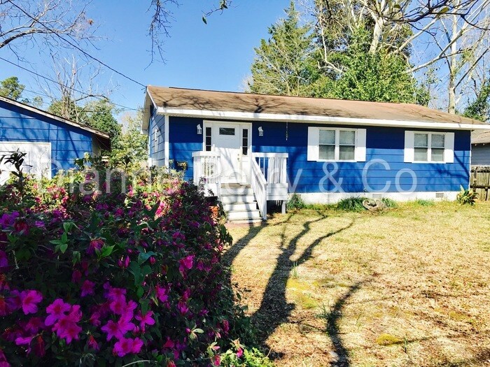 Foto principal - 1929 Hudson Dr