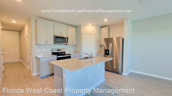 Building Photo - 3 br, 2.5 bath House - 5836 Ocean Isle Dr