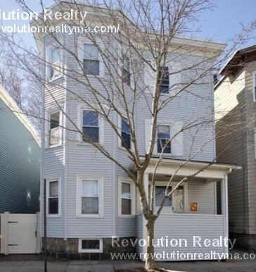Building Photo - 48 Middle St