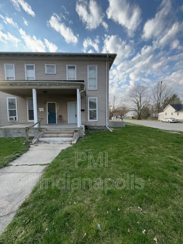 Primary Photo - 103 E 2nd St