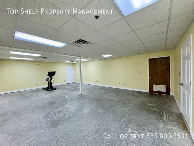 Building Photo - Large Commercial Space with All Utilities ...