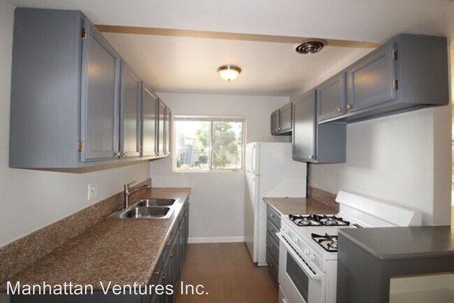 Foto del edificio - 1120-1130 N Laurel Ave