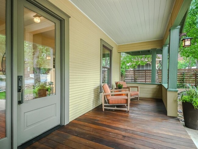 Building Photo - 617 Oakland Ave