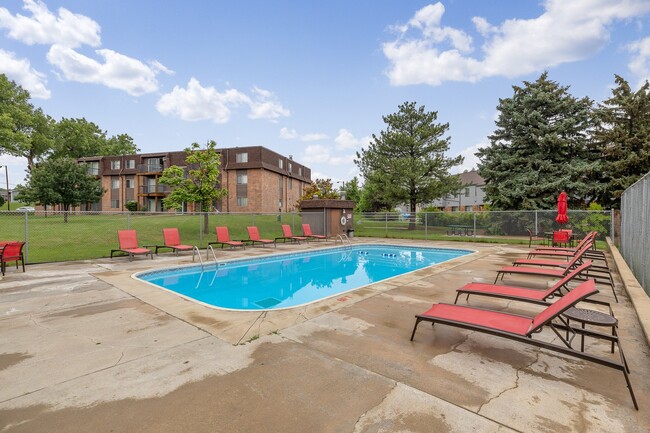 Foto del edificio - Candlewood Apartments