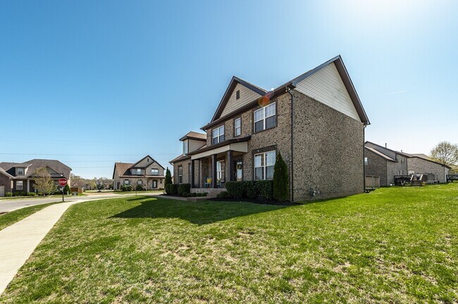 Foto del edificio - 107 Read Tavern Rd