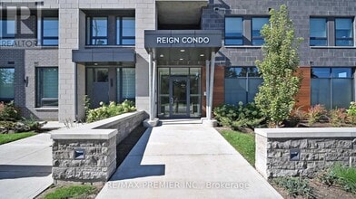 Building Photo - 26 Lowes Rd W