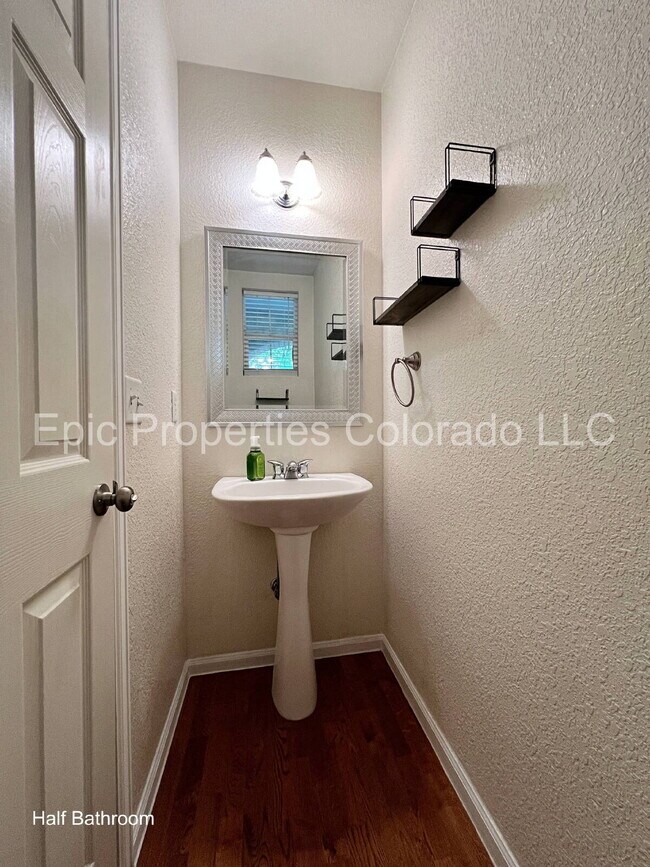 Building Photo - Stunning Saddle Rock East Townhouse | 2 BD + Loft | 2.5 BA | 2-Car Garage