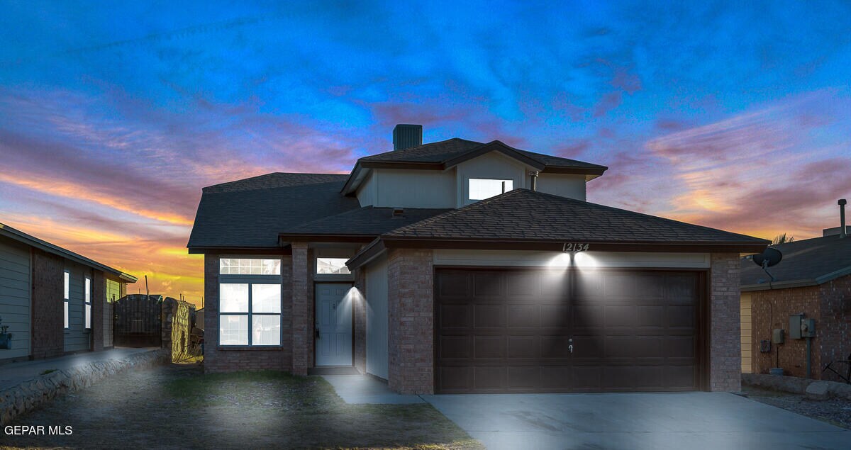 Foto principal - 12134 St Crispin Ave