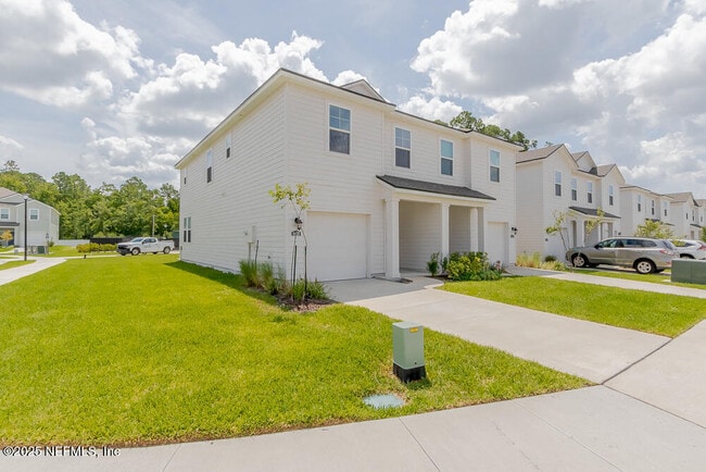 Building Photo - 14438 Macadamia Ln