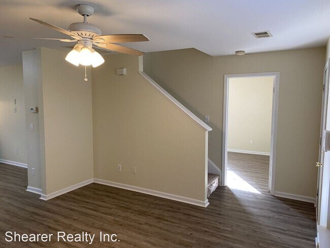Building Photo - 4 br, 2 bath House - 3609 Ellington Street