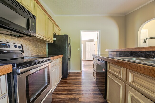 Cocina 2 - 1260 Fisk Rd