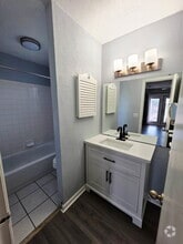 Building Photo - 11548 E Ride Dr