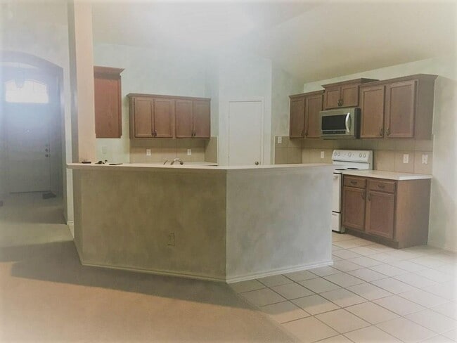 Photo - 1621 Black Maple Dr. House