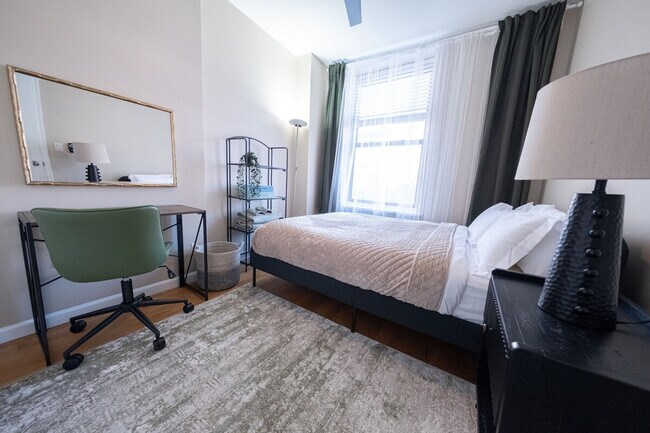Foto del edificio - 230 W 113th St