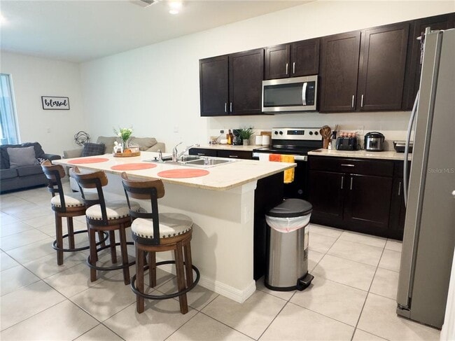 Foto del edificio - 2922 Boxwood Grove Row