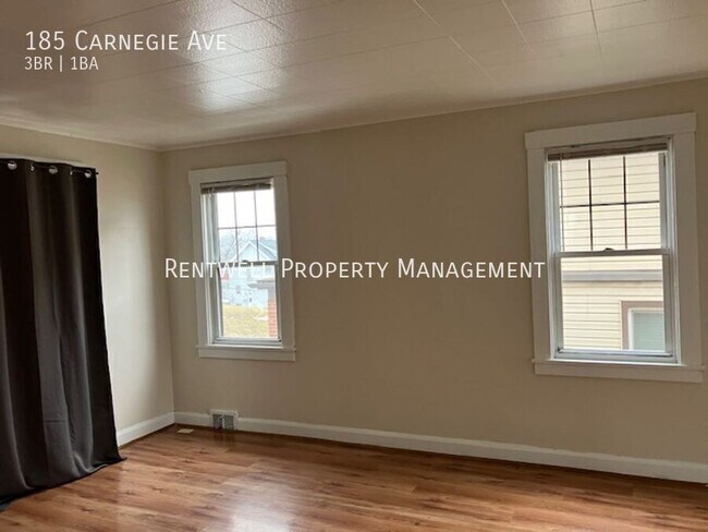 Foto del edificio - 185 Carnegie Ave