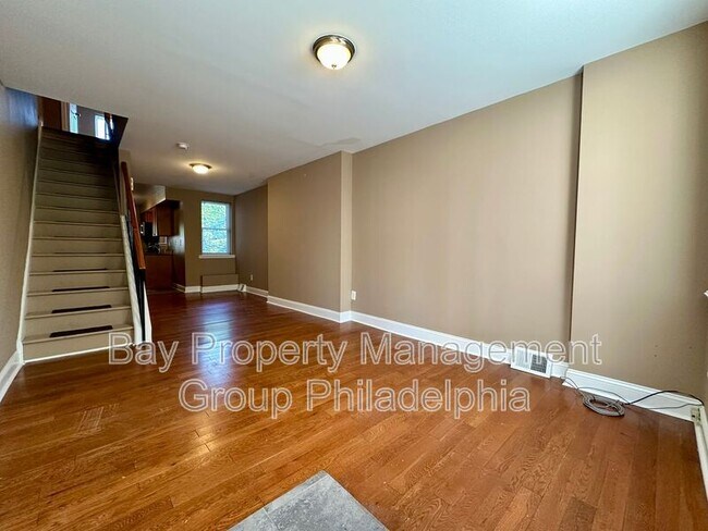 Building Photo - 2241 Tulip St