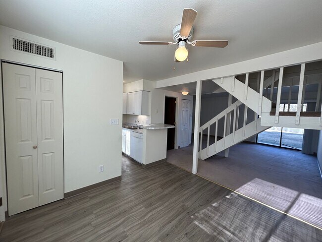Foto del edificio - Fort Collins Condo for Rent – Updated and Move-In Ready