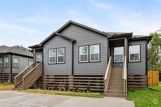 Building Photo - 5221 Groveton St
