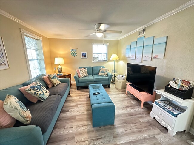 Building Photo - 2014 39th St