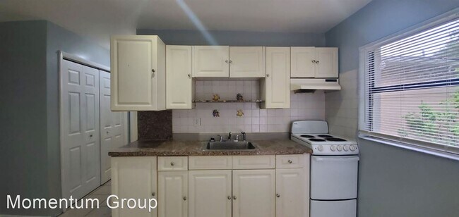 Building Photo - 4 br, 3 bath House - 2612 W. Saint Conrad St.