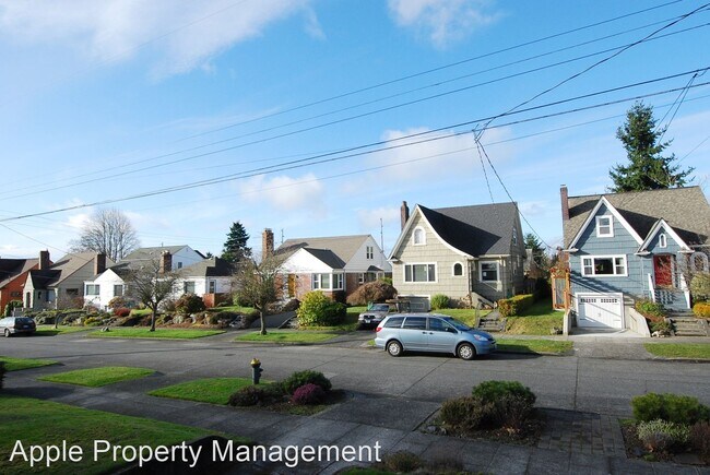 Foto del edificio - 2 br, 1 bath House - 7734 10th Ave NW