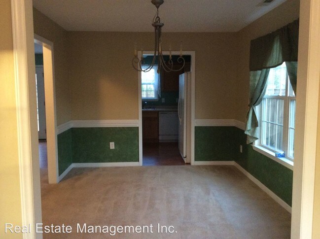 Foto del edificio - 104 Tucker Creek Ln