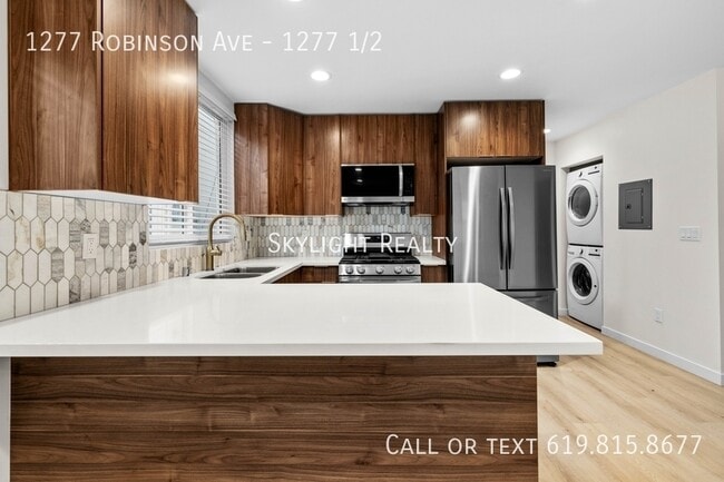 Building Photo - 1277 Robinson Ave