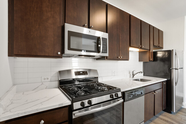 Foto del edificio - 1625 W Howard St