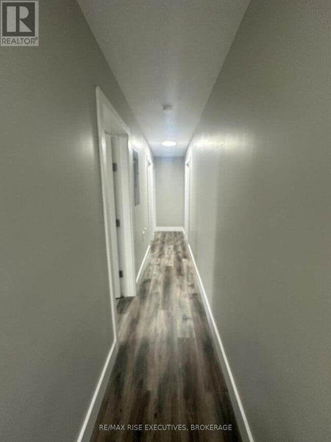 Photo du bâtiment - 565 Emma St