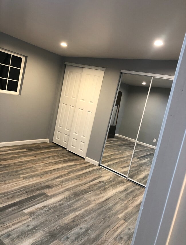 Building Photo - 8051 Howe St