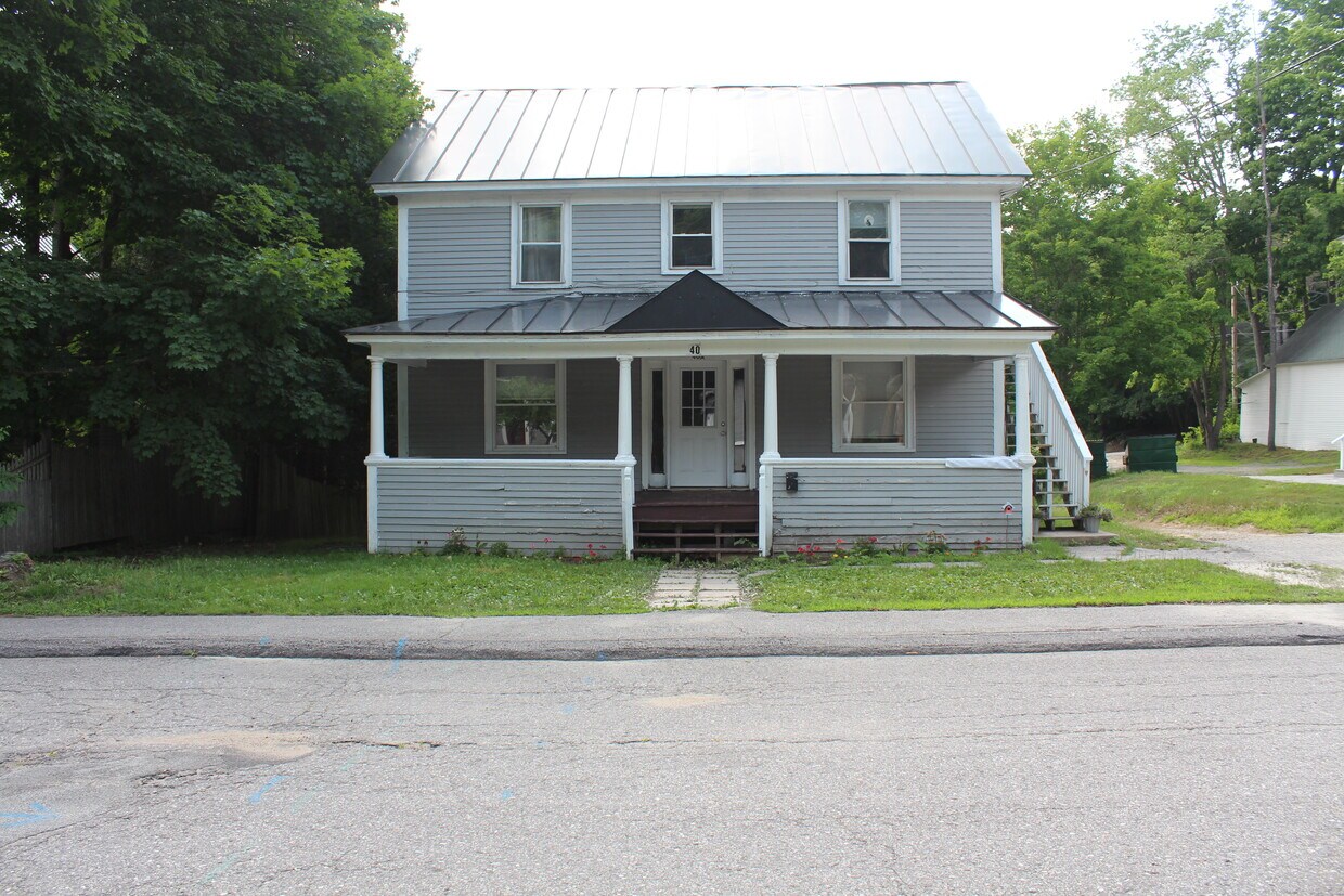 40 Russell St, Plymouth, NH 03264 Apartments 40 Russell St Plymouth