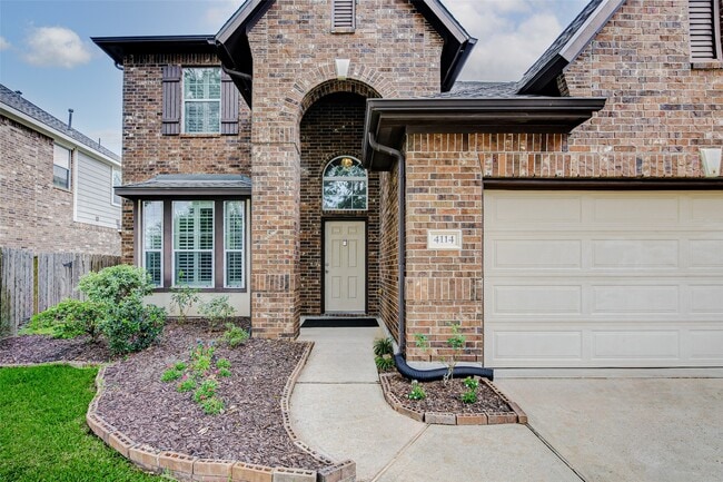 Building Photo - 4114 Elk Bluff Ln
