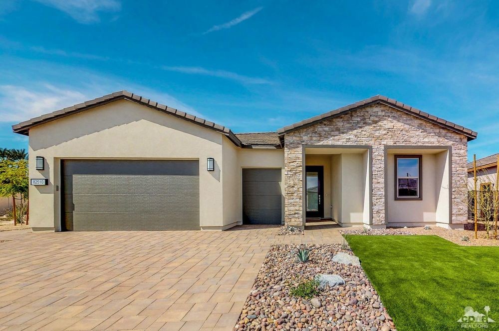 Primary Photo - Polo Club - 2 Bed/ 3 Bath