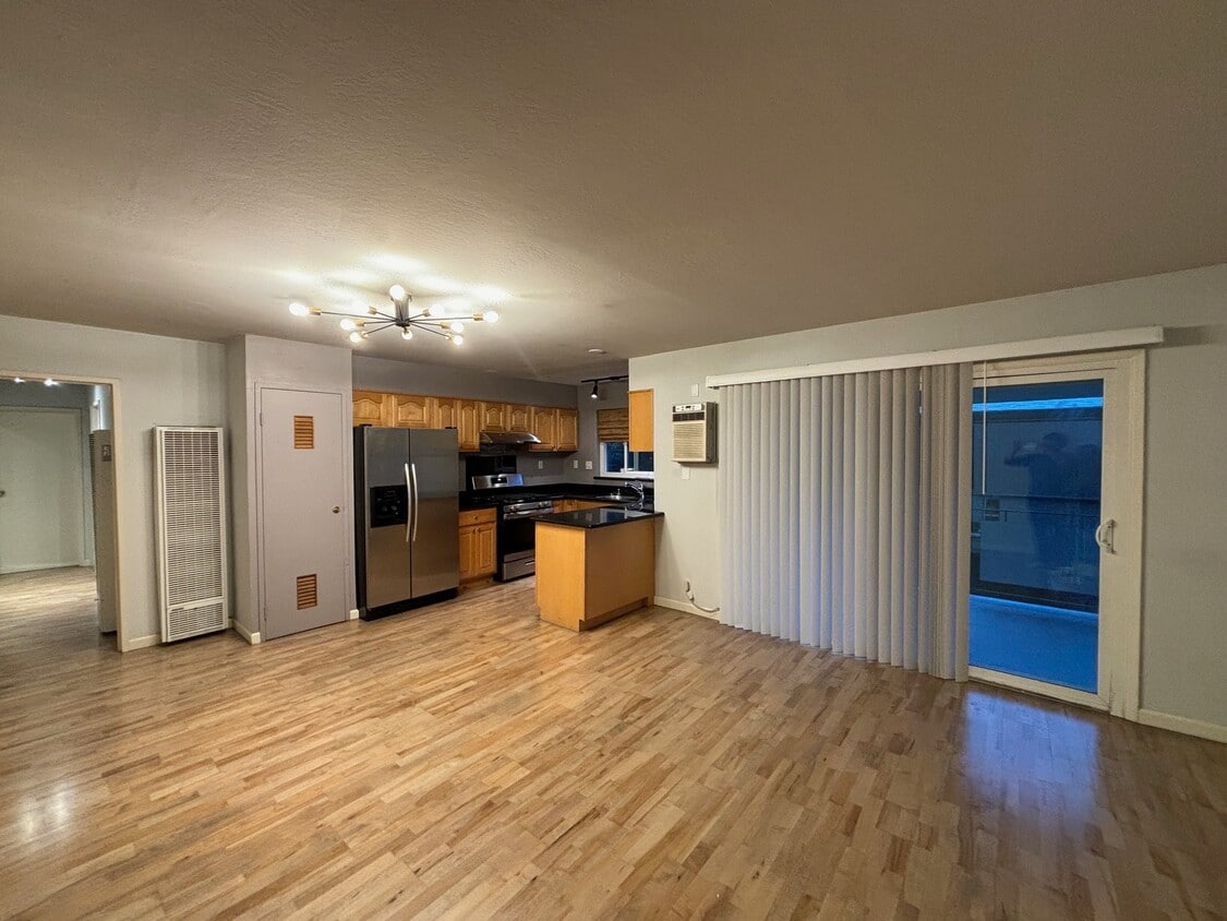 1815 Ednamary Way Unit E, Mountain View, CA 94040 Apartments in