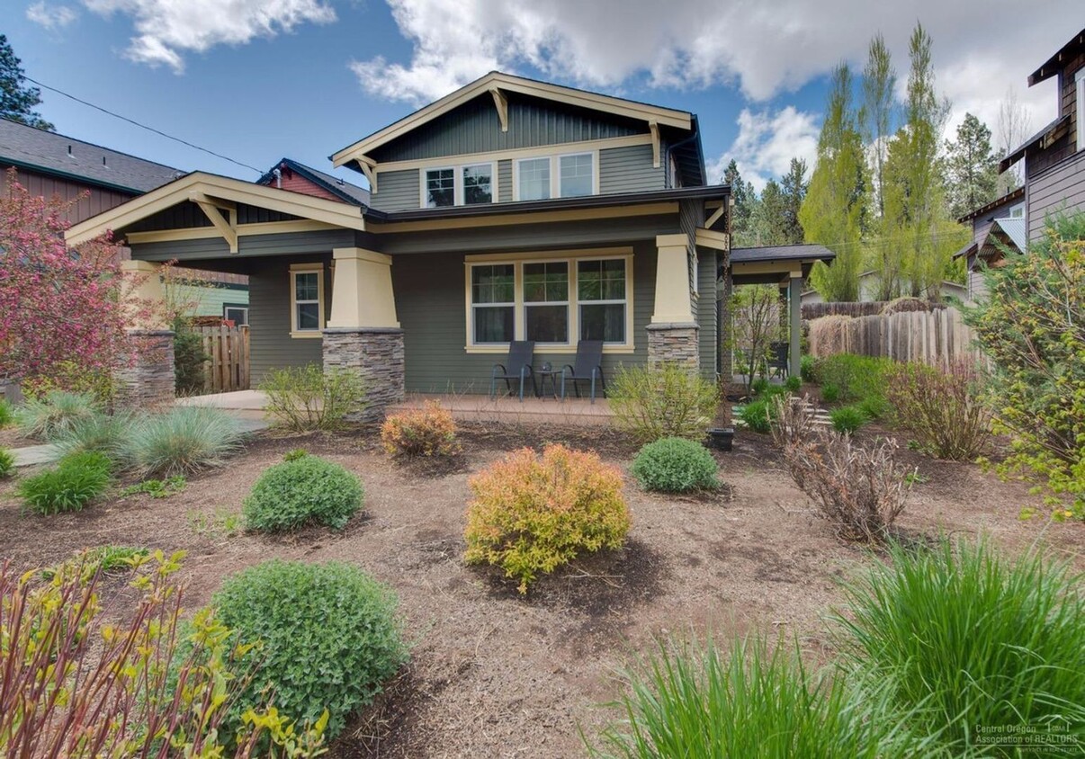 Foto principal - Darling Home Located in the Heart of NW Bend!