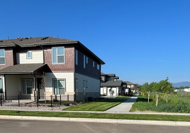 Foto del edificio - 844 Schlagel St