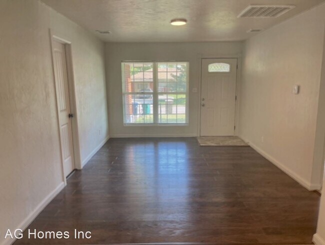 Foto del edificio - 2 br, 1 bath House - 2800 SW Murray Dr.